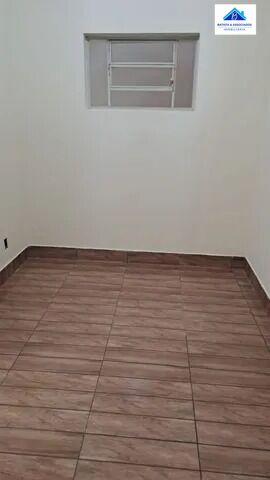 Casa à venda com 3 quartos, 180m² - Foto 11