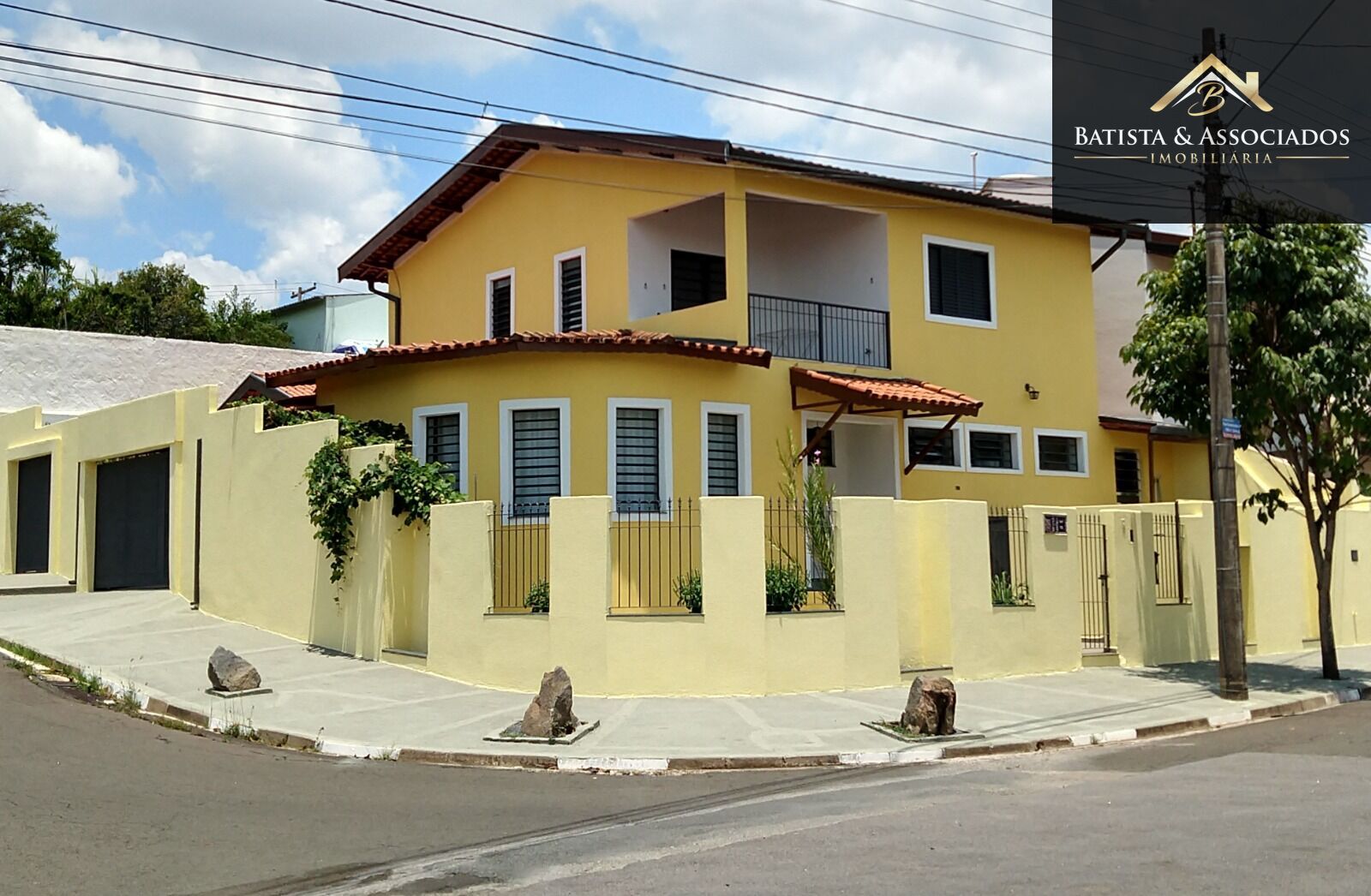Casa, 4 quartos, 293 m² - Foto 1