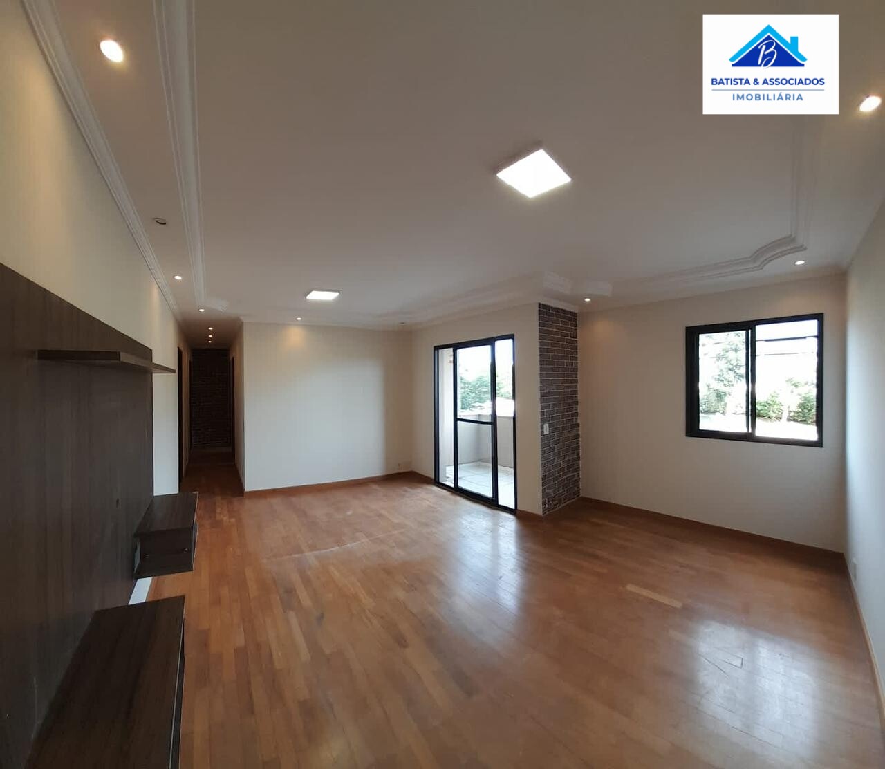 Apartamento à venda com 3 quartos, 82m² - Foto 2