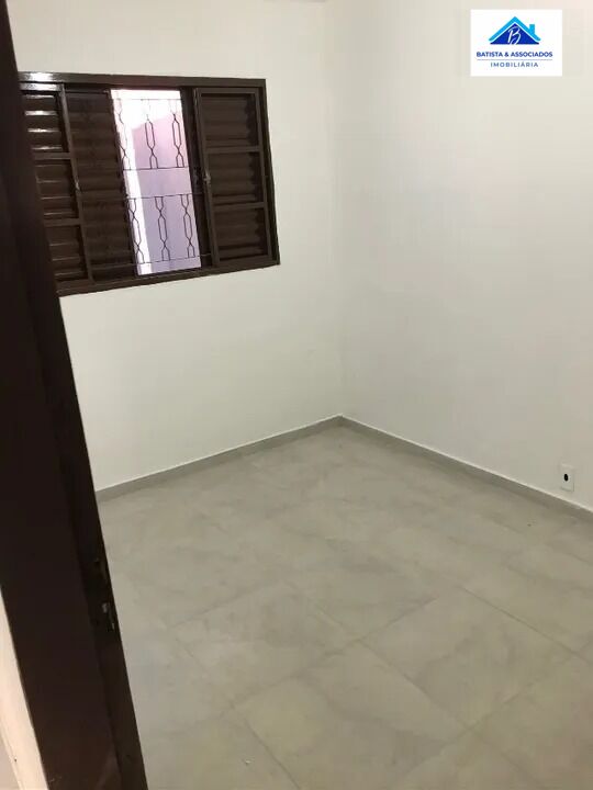 Casa à venda com 2 quartos, 90m² - Foto 5