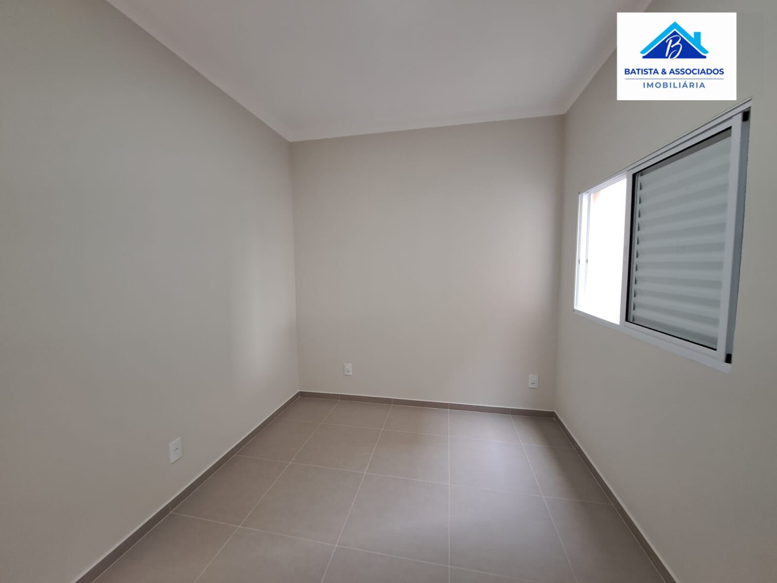 Casa à venda com 3 quartos, 81m² - Foto 11