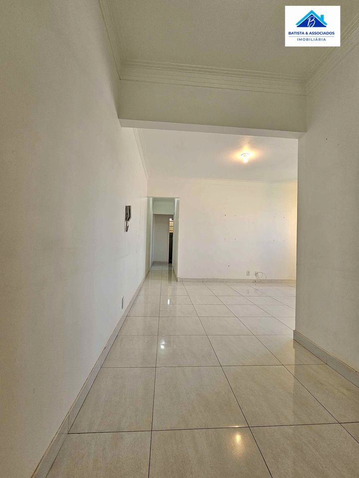 Apartamento à venda com 2 quartos, 66m² - Foto 3