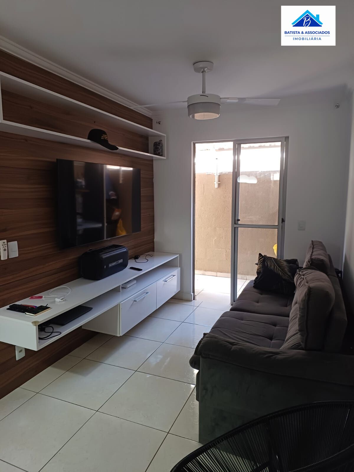 Apartamento à venda com 2 quartos, 65m² - Foto 2