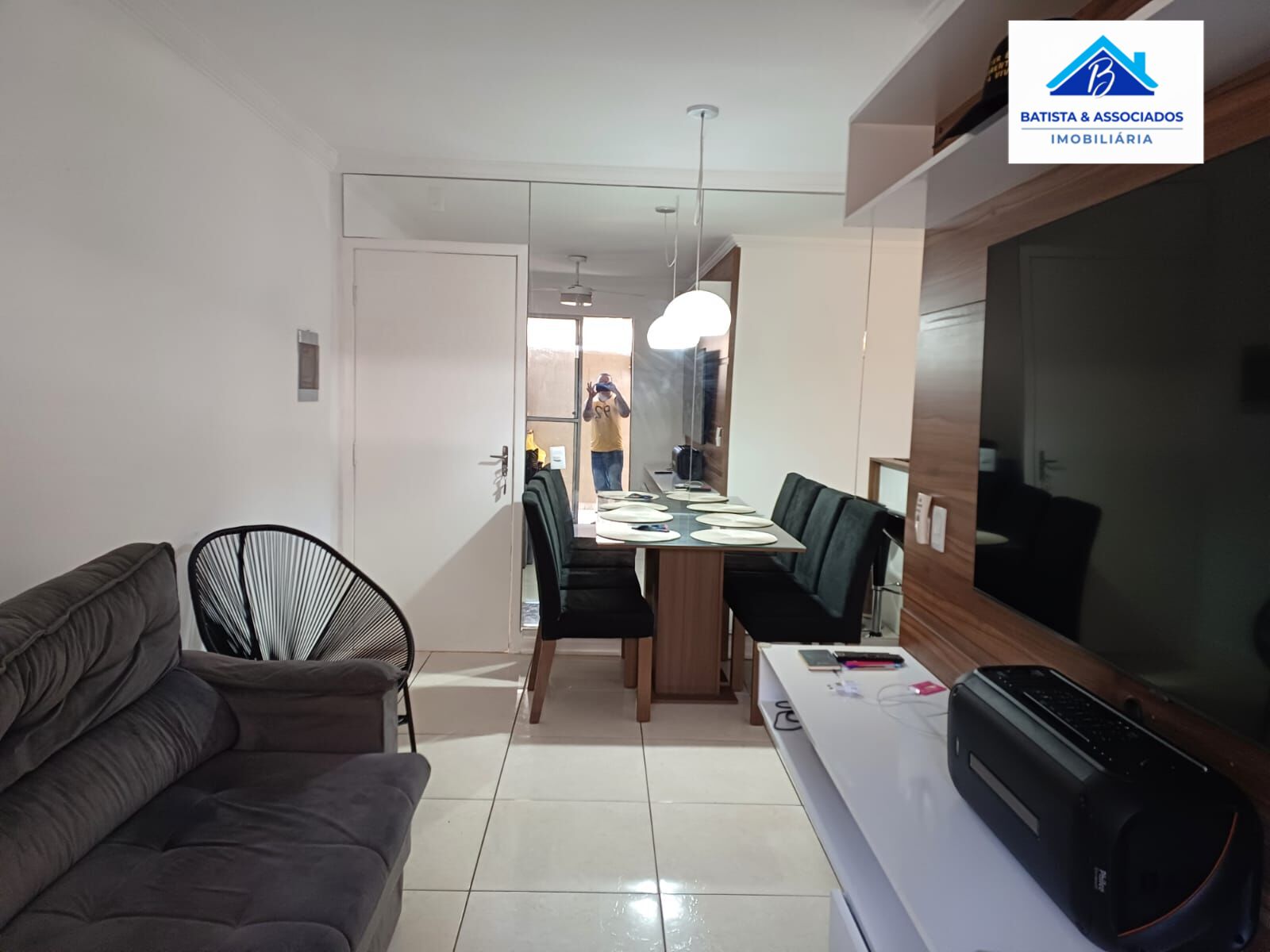 Apartamento à venda com 2 quartos, 65m² - Foto 3