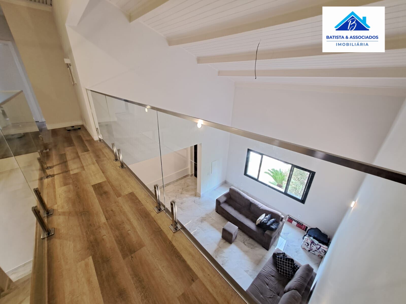 Casa à venda com 3 quartos, 217m² - Foto 9