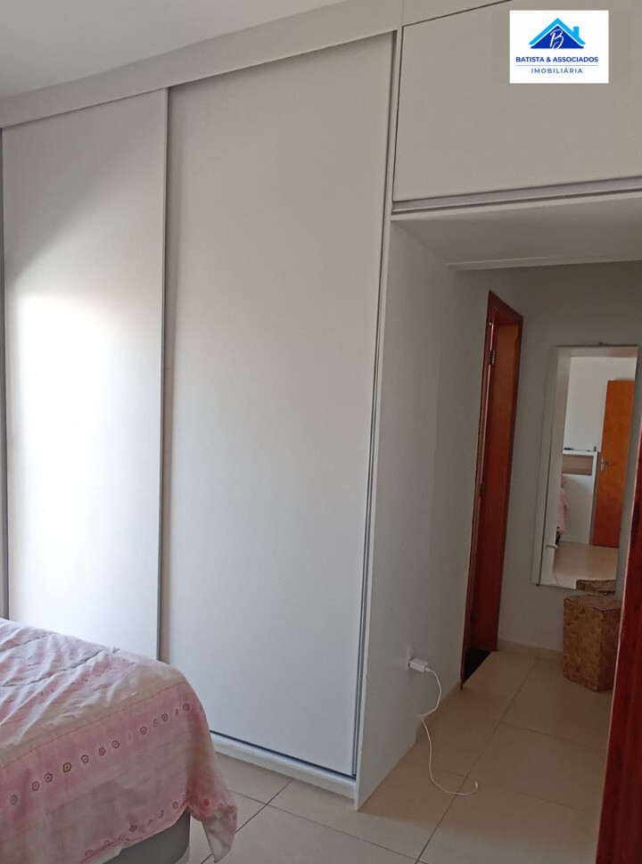 Casa à venda com 3 quartos, 100m² - Foto 5