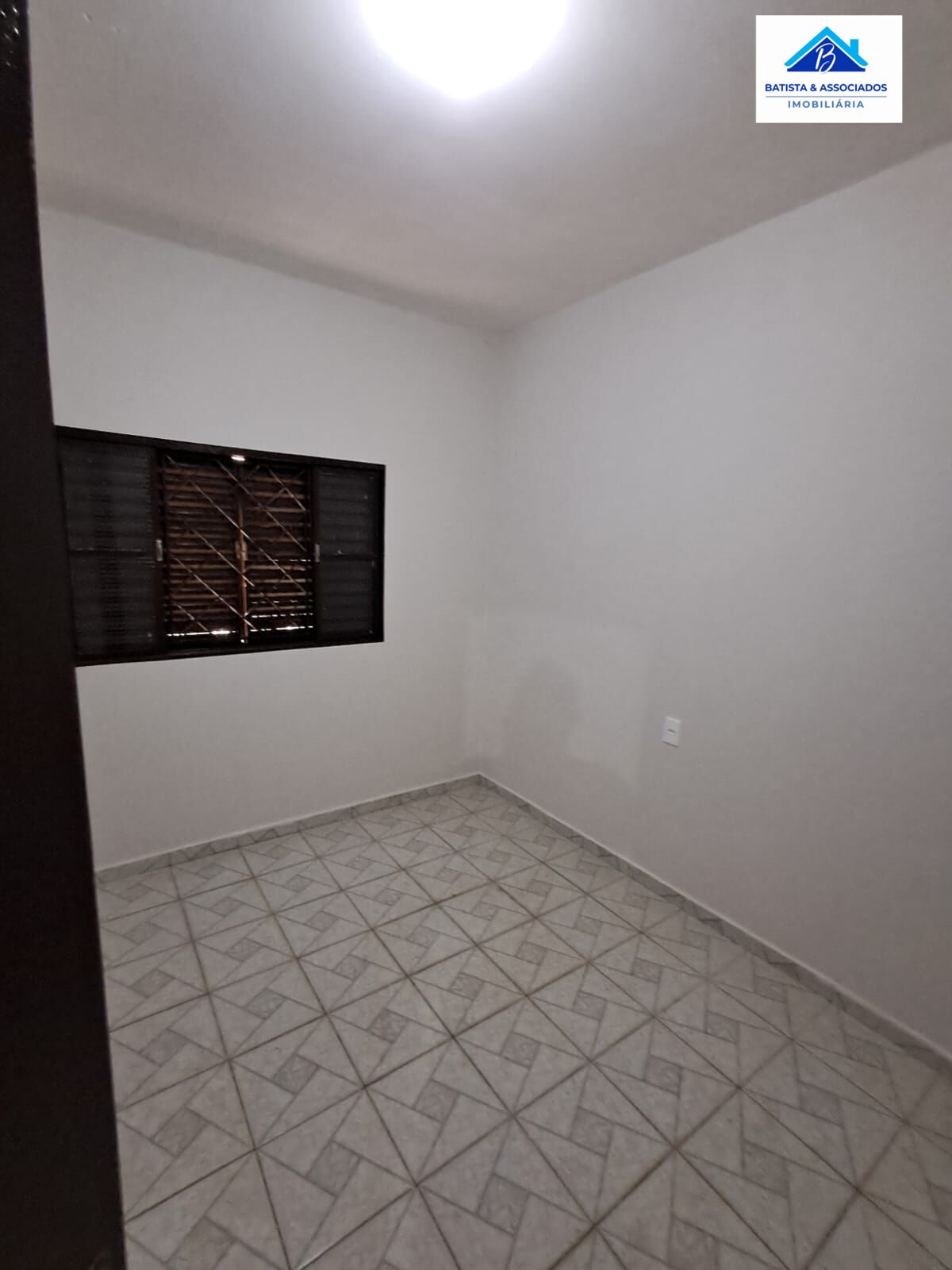 Casa à venda com 2 quartos, 140m² - Foto 6