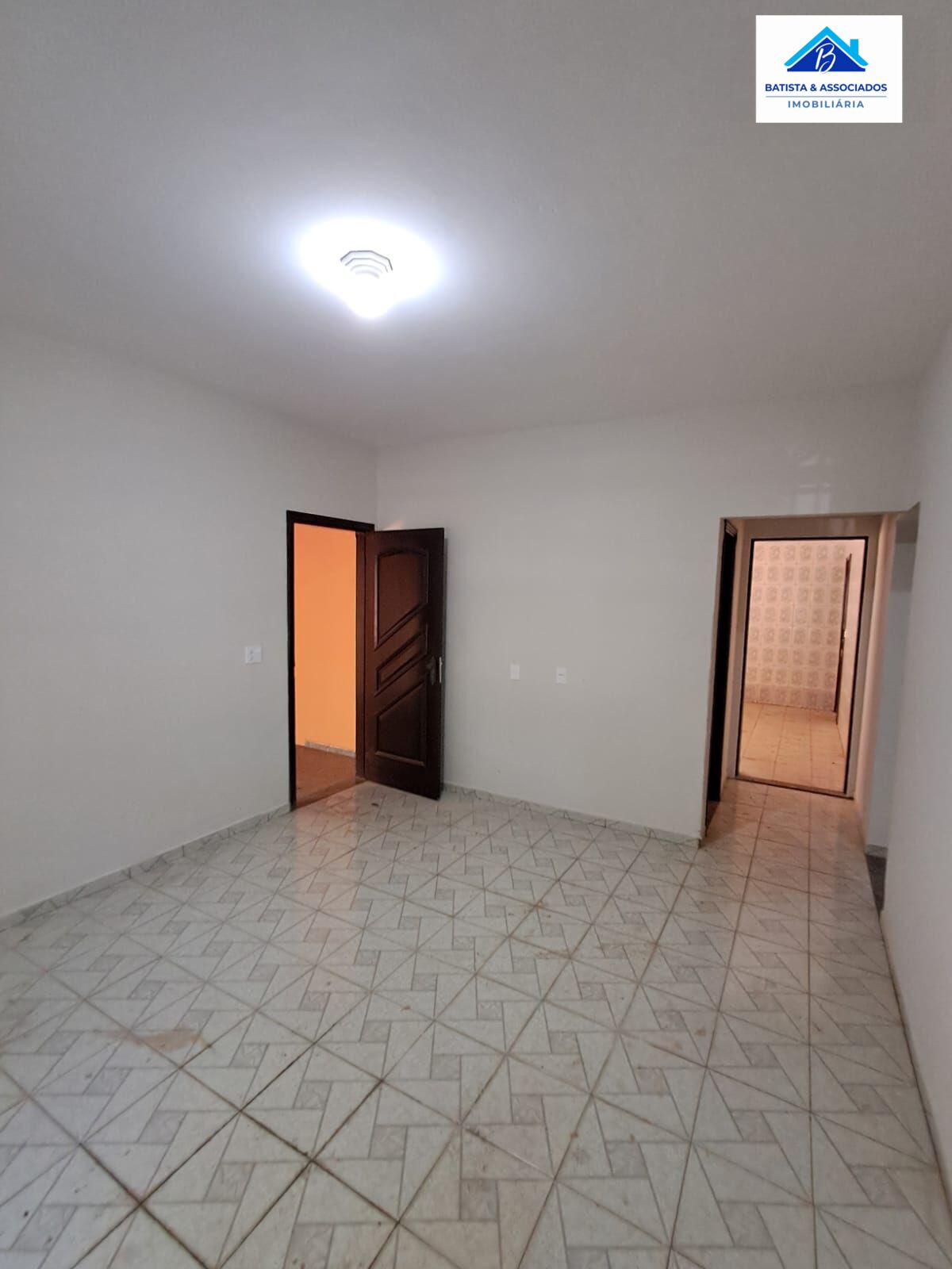 Casa à venda com 2 quartos, 140m² - Foto 12