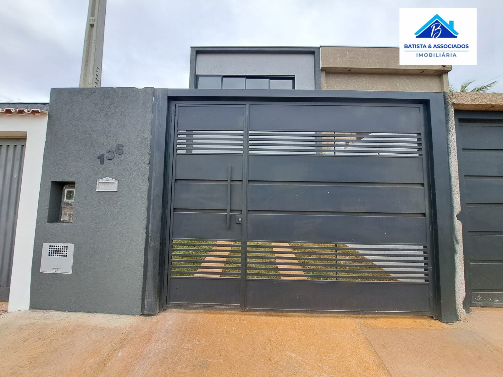 Sobrado à venda com 3 quartos, 112m² - Foto 1