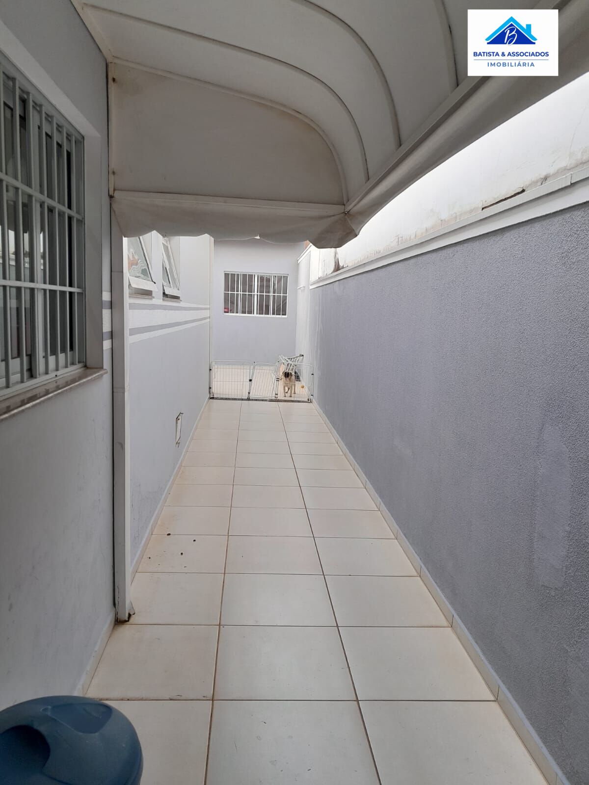 Casa à venda com 3 quartos, 262m² - Foto 3