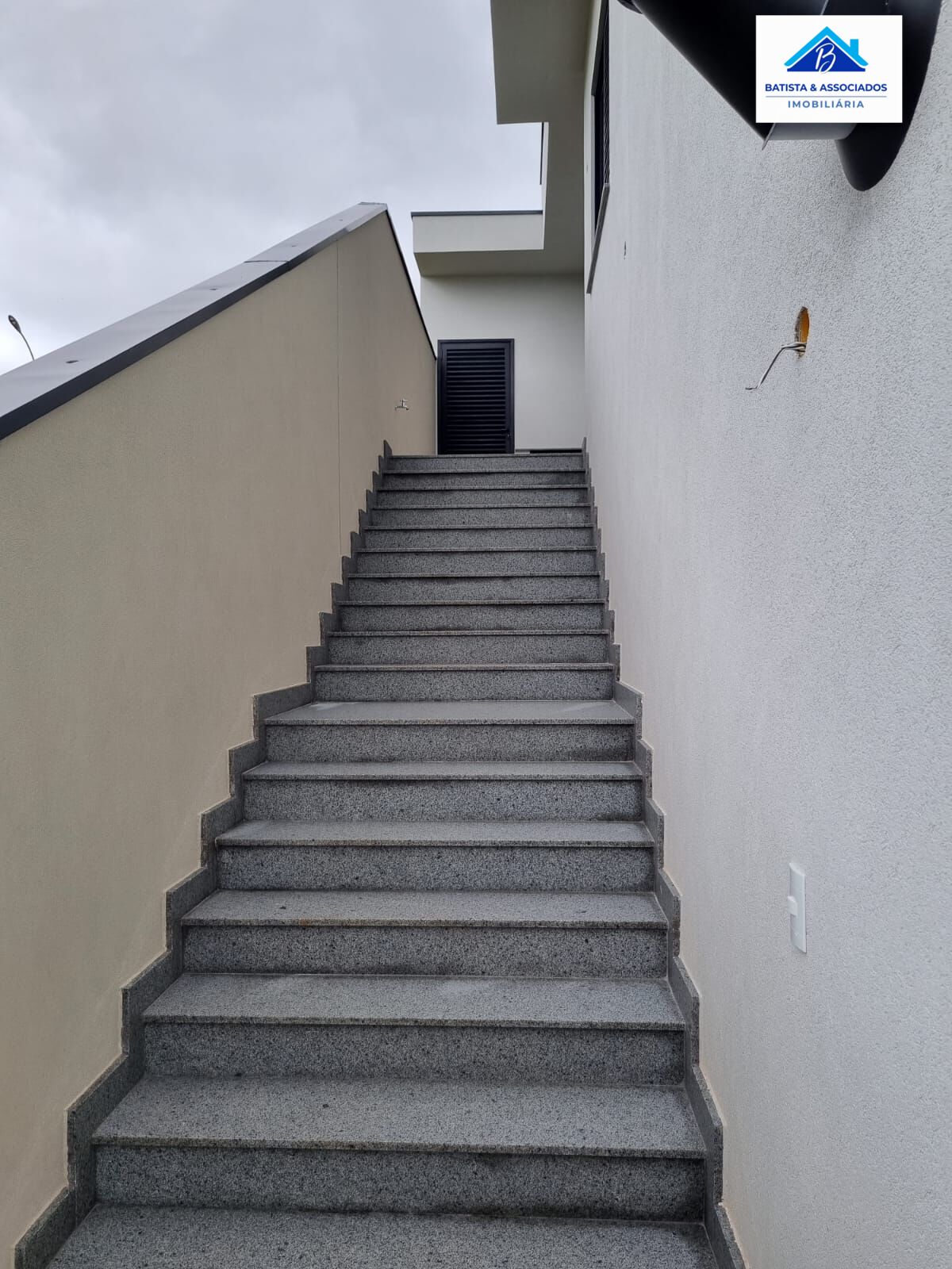 Casa à venda com 3 quartos, 222m² - Foto 17