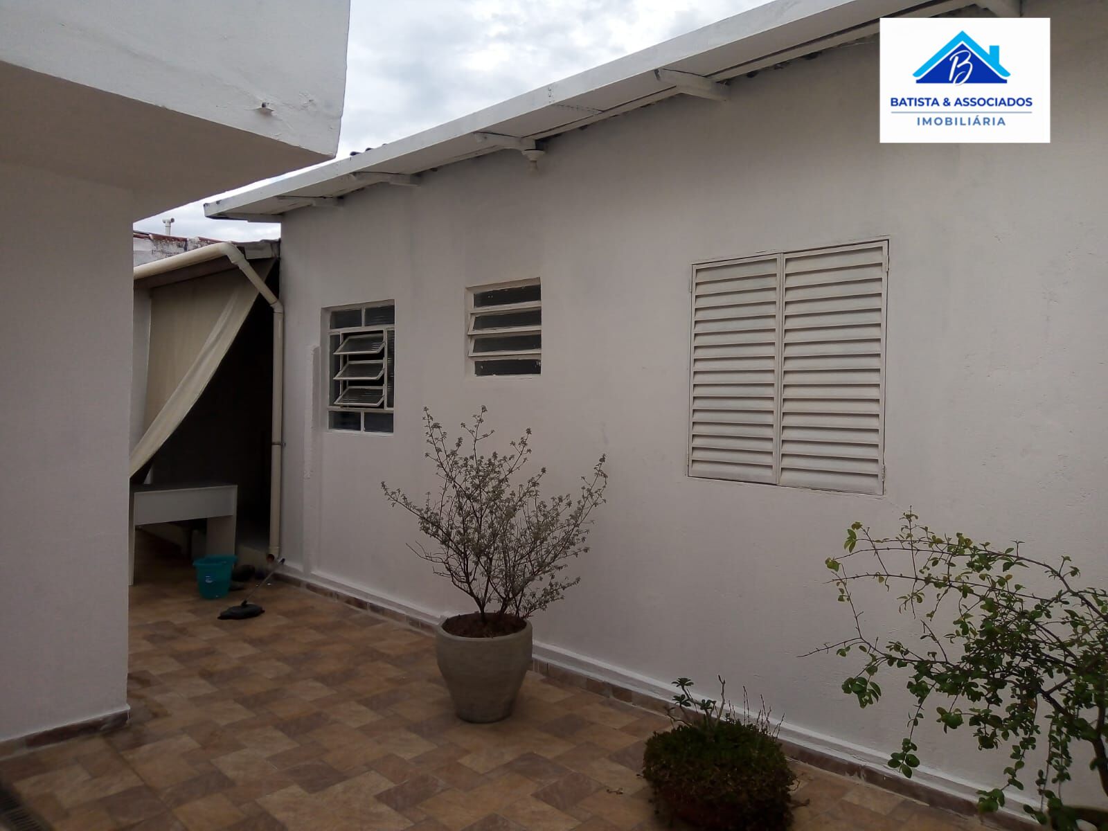 Casa para alugar com 3 quartos, 130m² - Foto 11