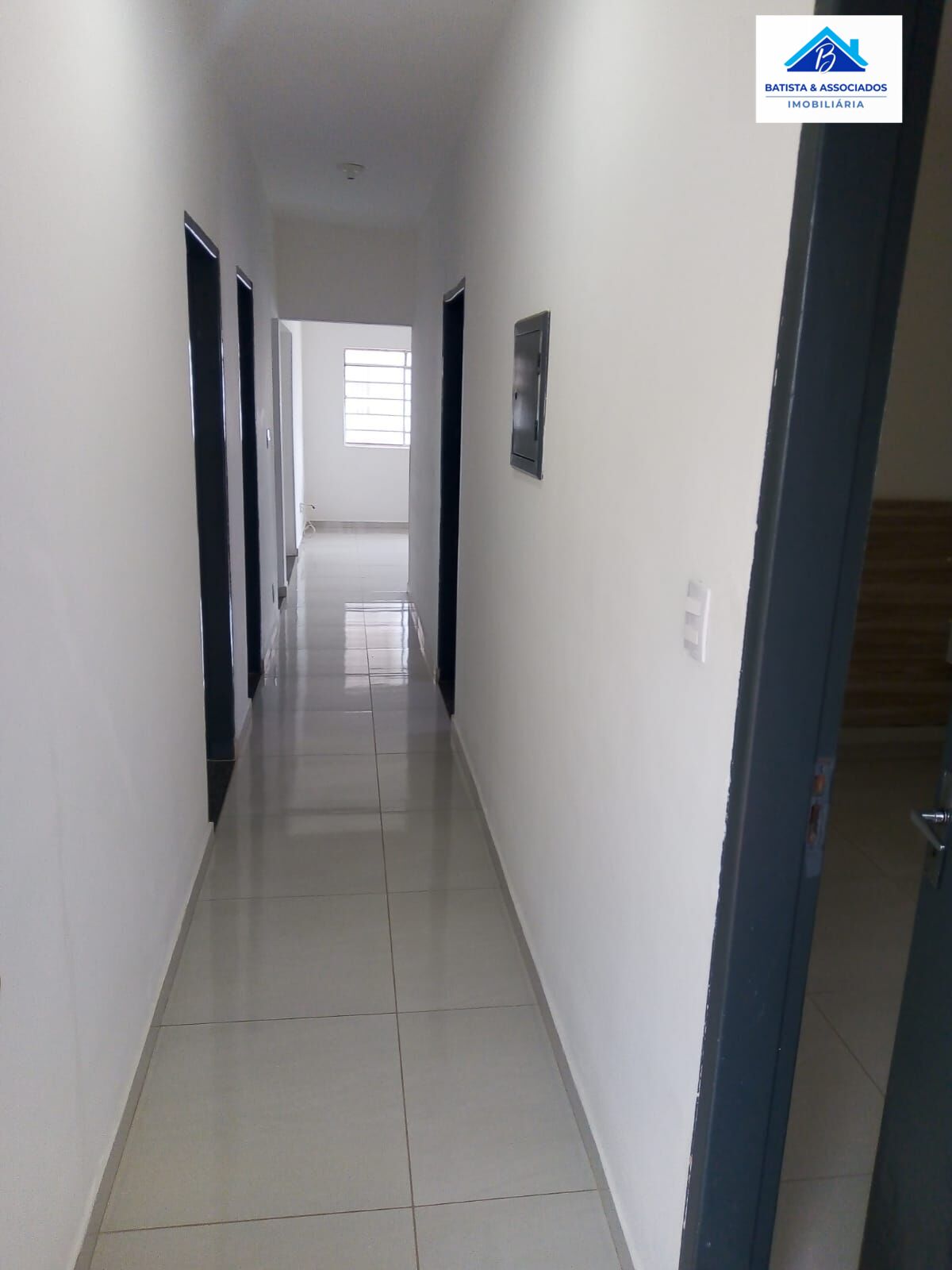 Casa para alugar com 3 quartos, 130m² - Foto 3