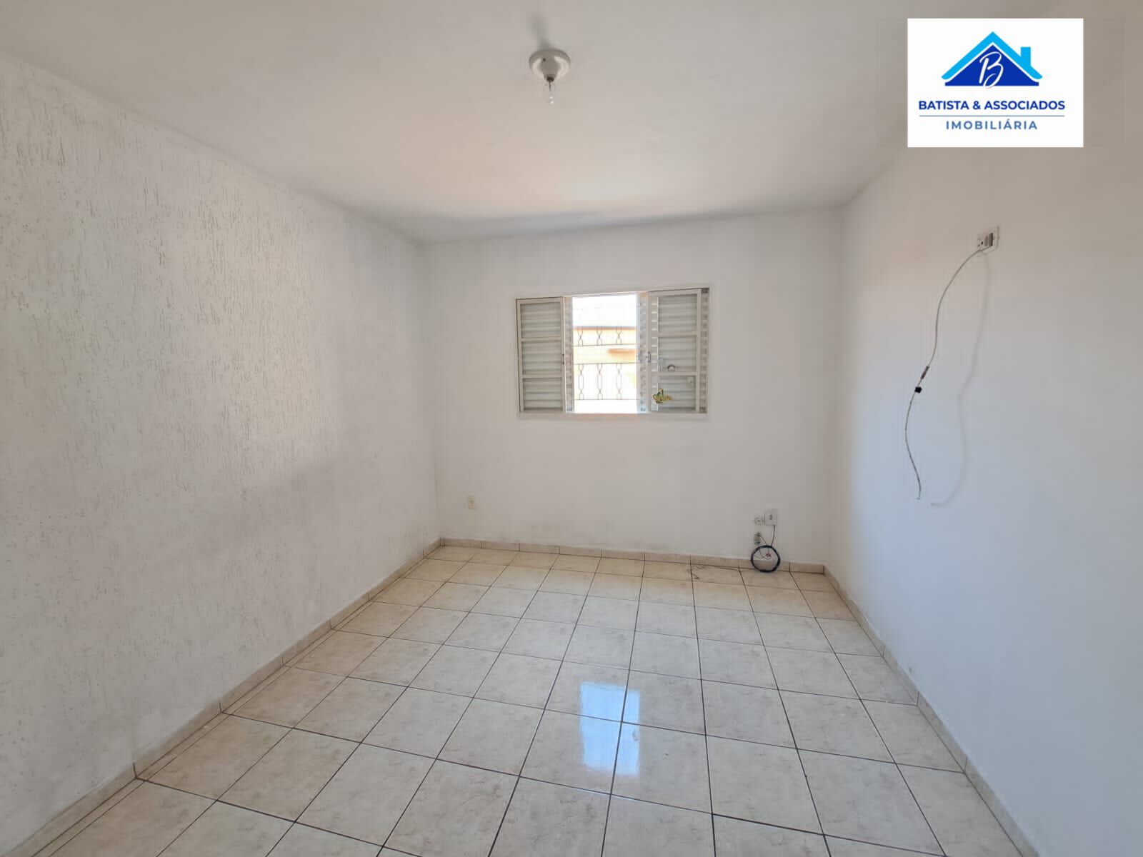 Casa à venda com 4 quartos, 219m² - Foto 12