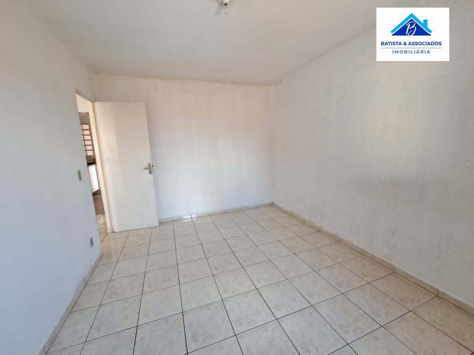 Casa à venda com 4 quartos, 219m² - Foto 11