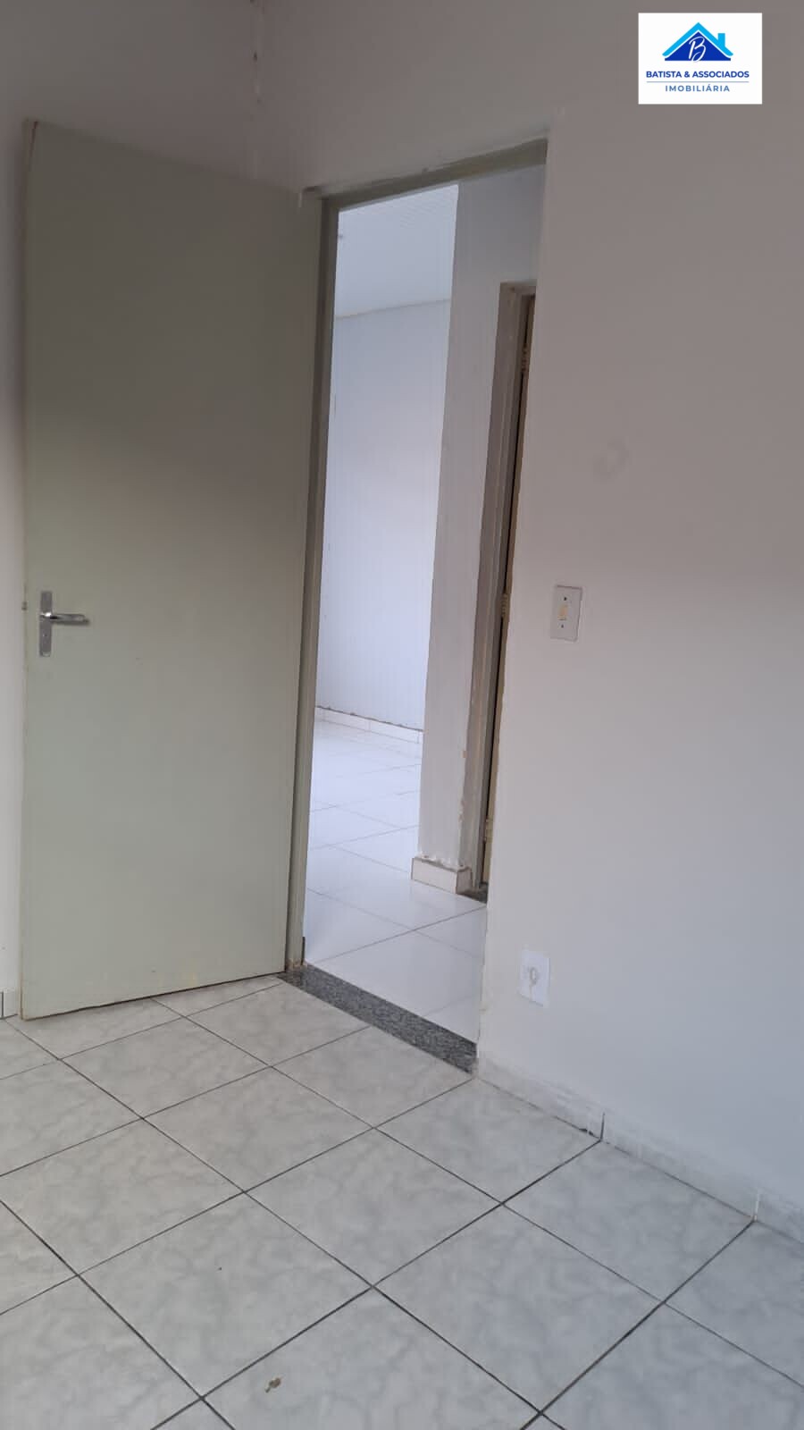 Casa à venda com 2 quartos, 50m² - Foto 7