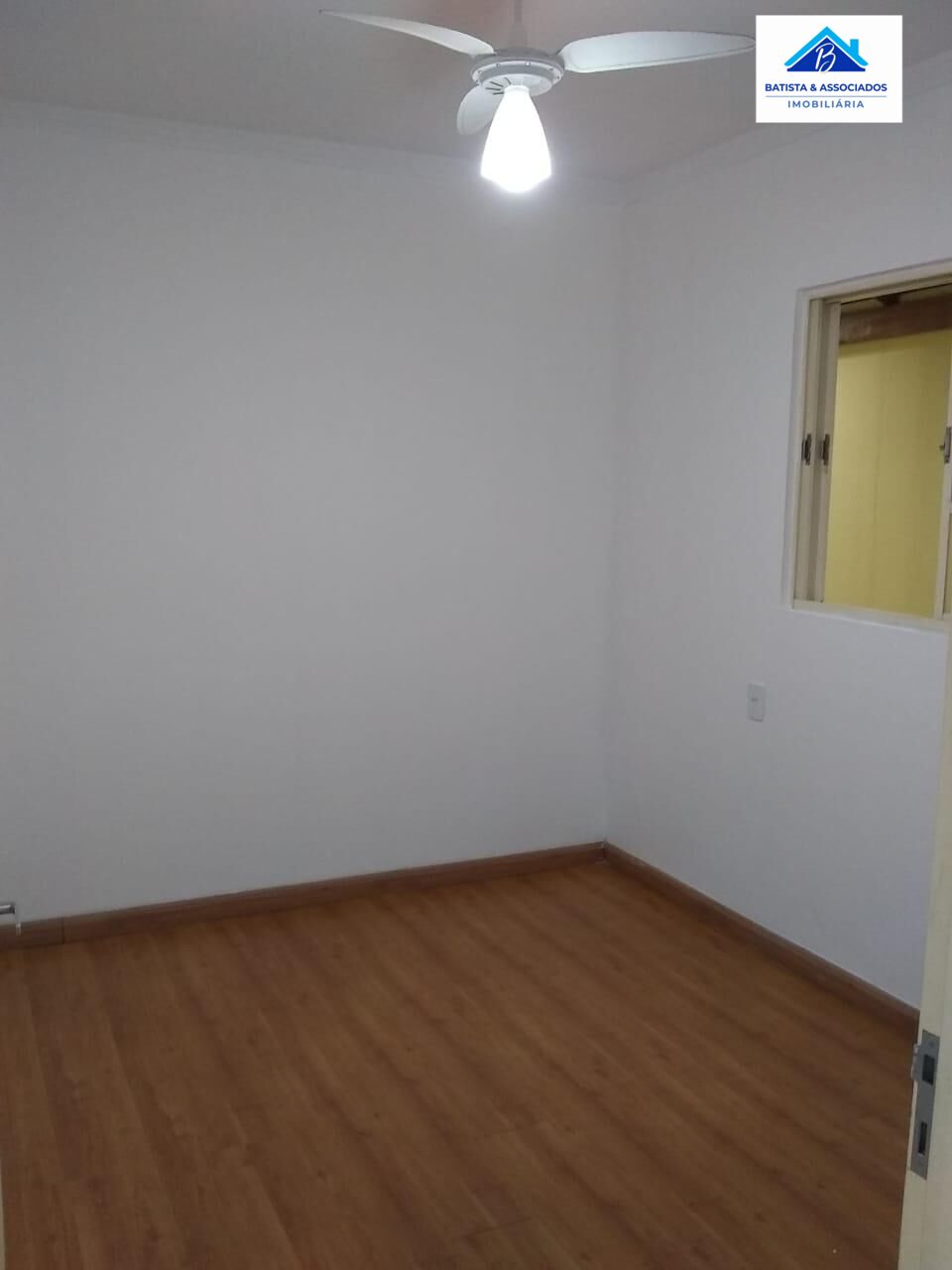 Casa à venda com 3 quartos, 70m² - Foto 5