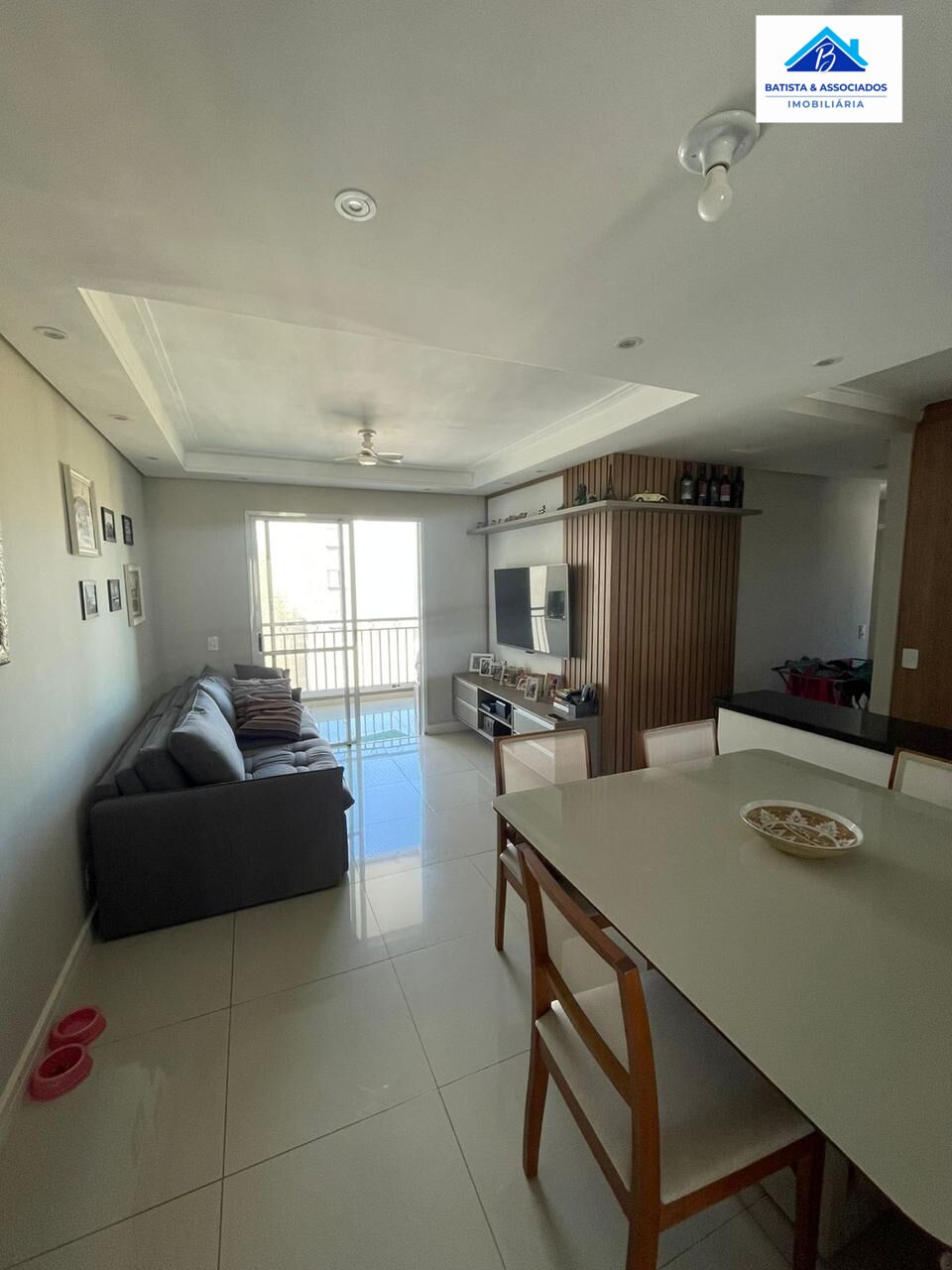 Apartamento à venda com 3 quartos, 72m² - Foto 2