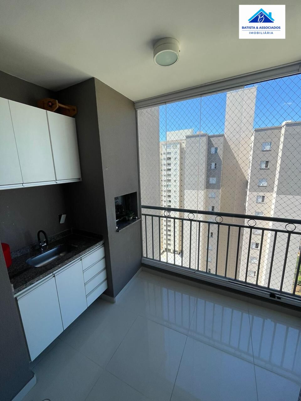 Apartamento à venda com 3 quartos, 72m² - Foto 1