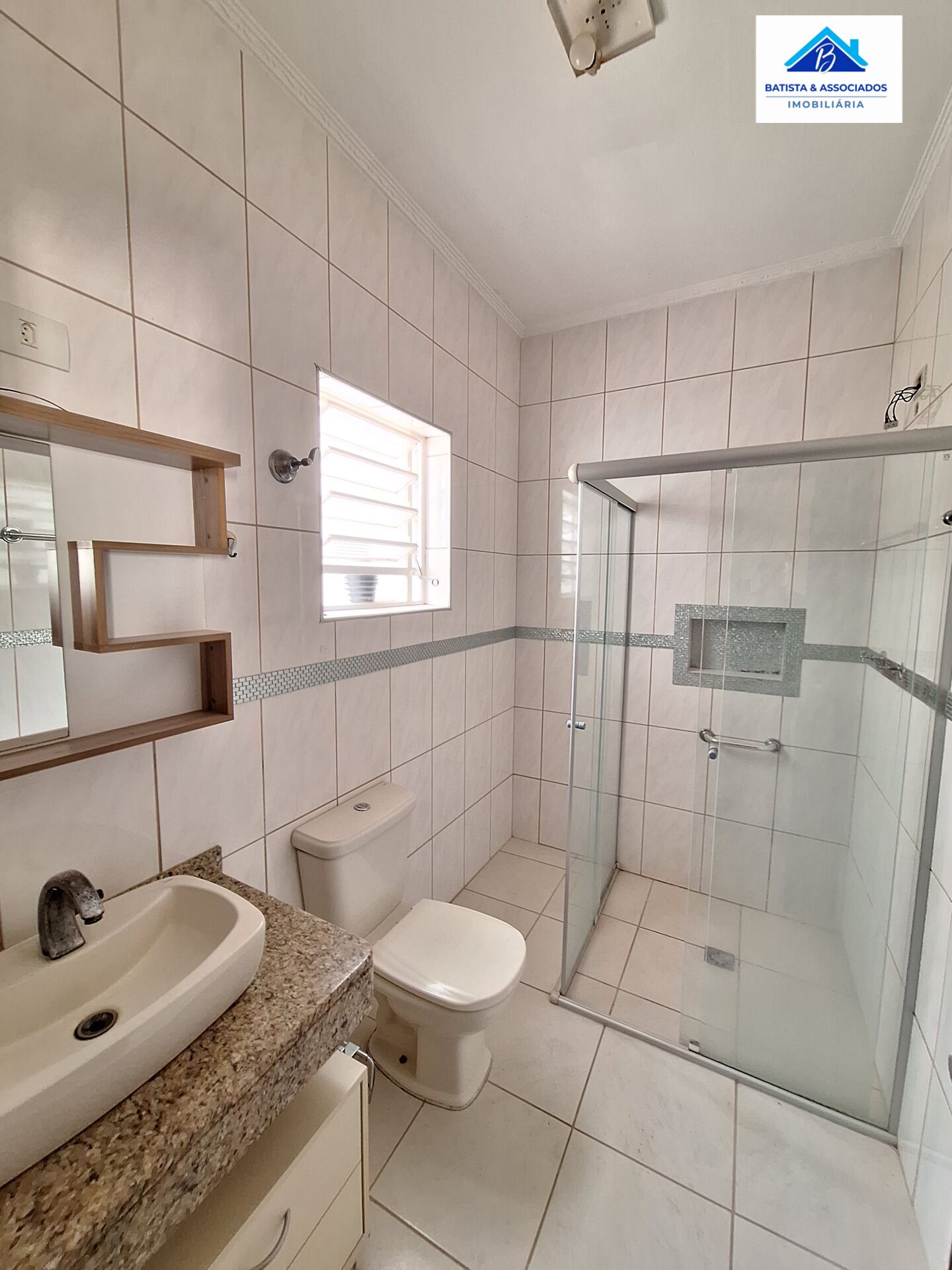 Casa à venda com 3 quartos, 225m² - Foto 8