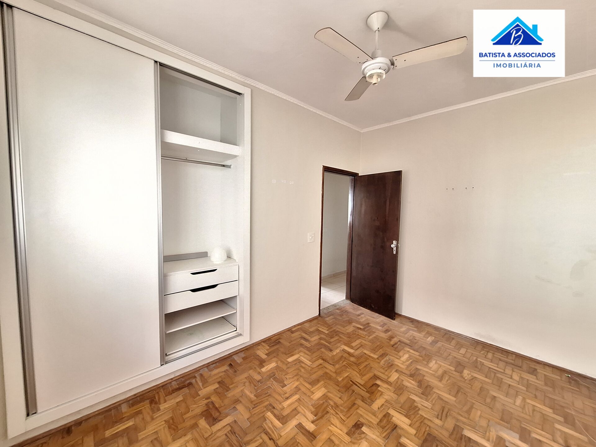 Casa à venda com 3 quartos, 225m² - Foto 16