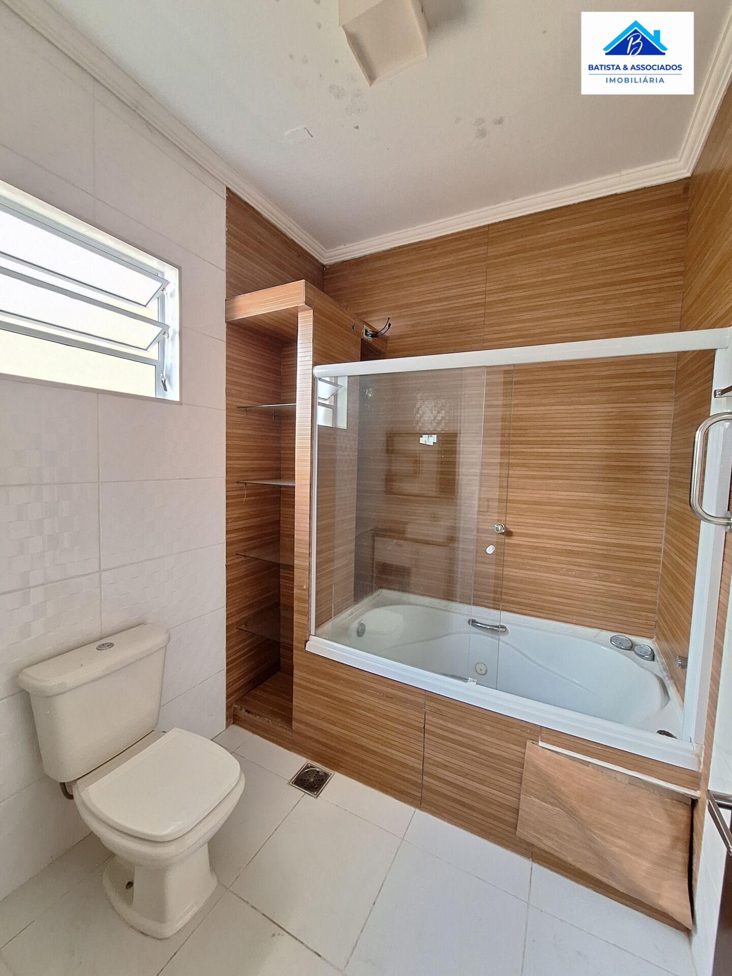 Casa à venda com 3 quartos, 225m² - Foto 11