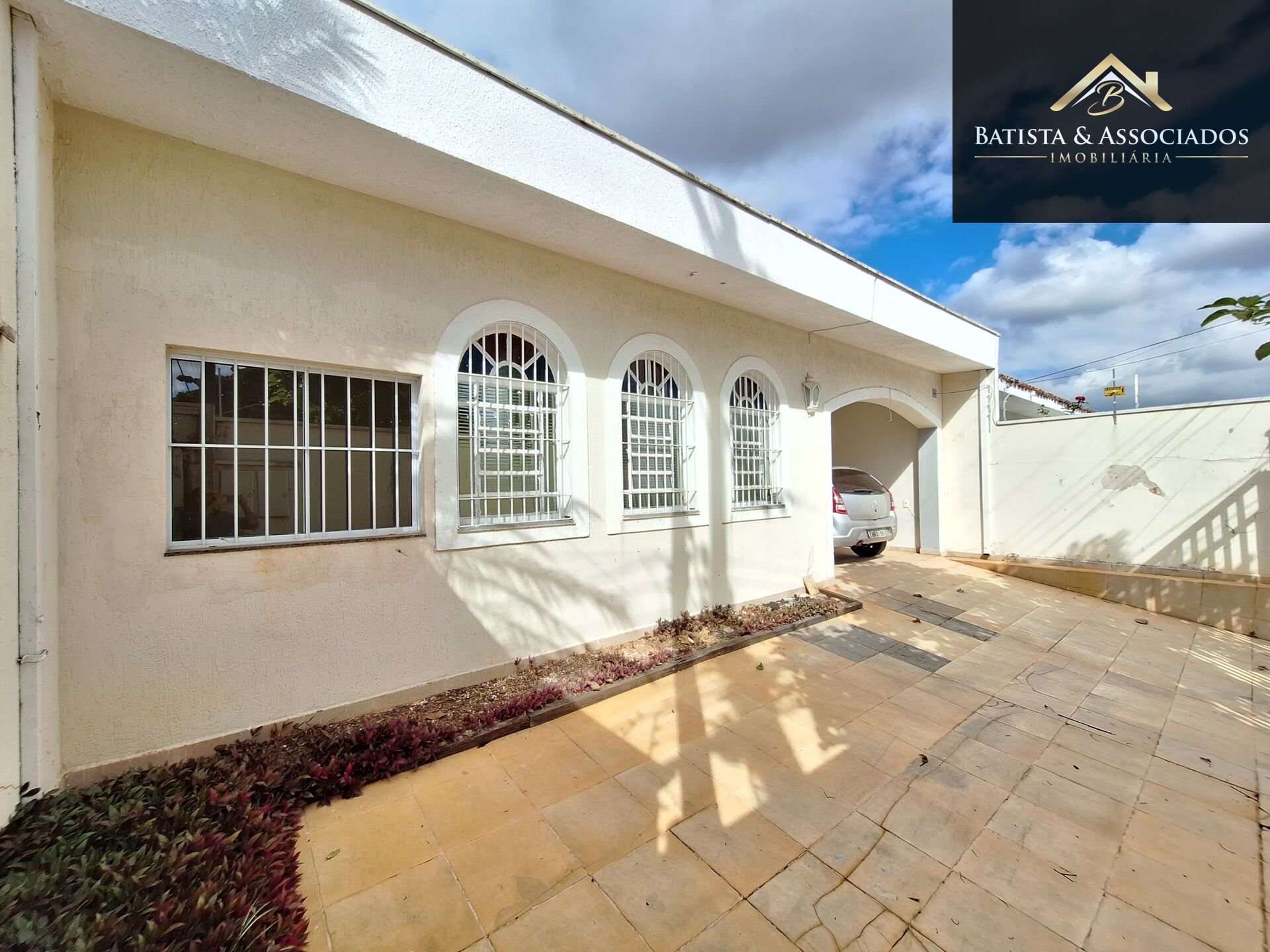 Casa, 3 quartos, 225 m² - Foto 1