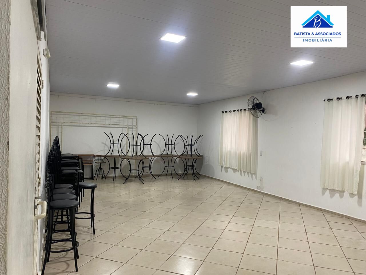 Apartamento à venda com 2 quartos, 48m² - Foto 33