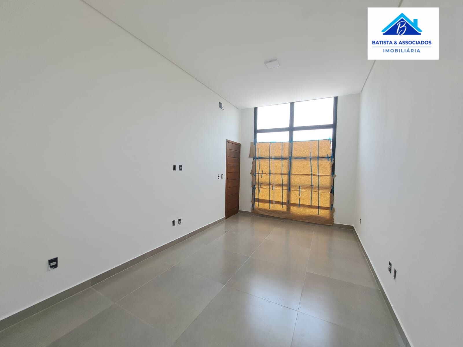 Casa à venda com 3 quartos, 100m² - Foto 5