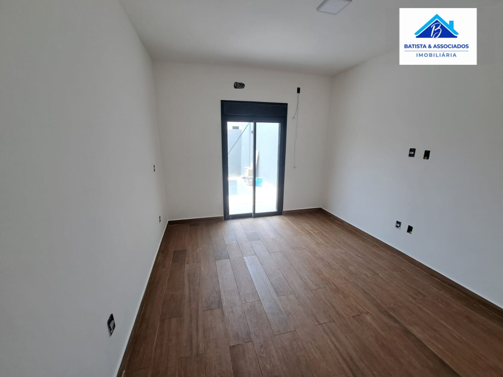 Casa à venda com 3 quartos, 100m² - Foto 11