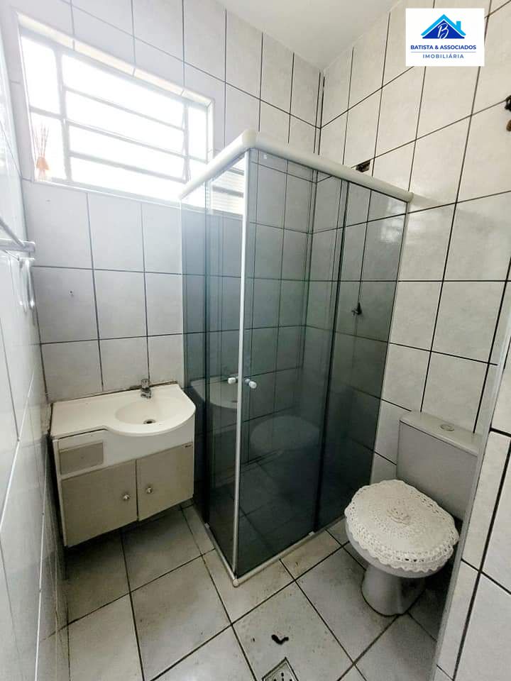 Casa à venda com 2 quartos, 120m² - Foto 9