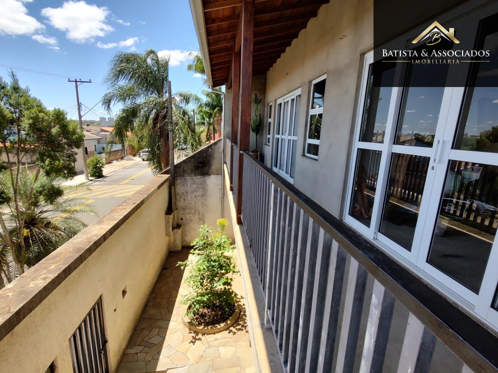 Sobrado, 3 quartos, 240 m² - Foto 1