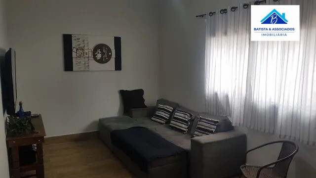 Casa à venda com 3 quartos, 200m² - Foto 2