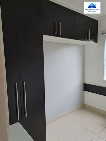 Apartamento à venda com 3 quartos, 75m² - Foto 13