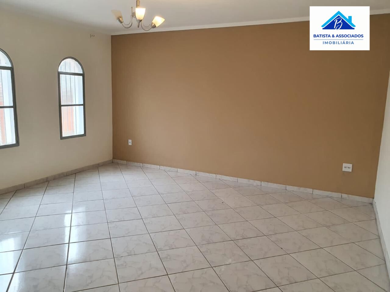 Casa, 3 quartos, 300 m² - Foto 2