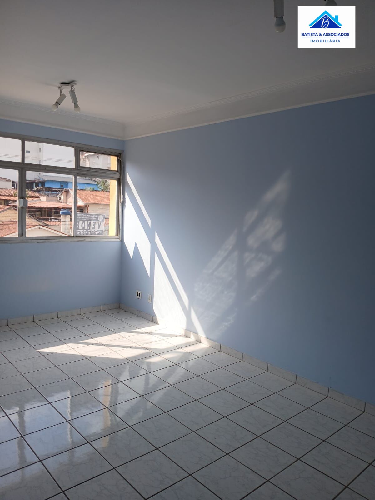 Apartamento à venda com 2 quartos, 80m² - Foto 3