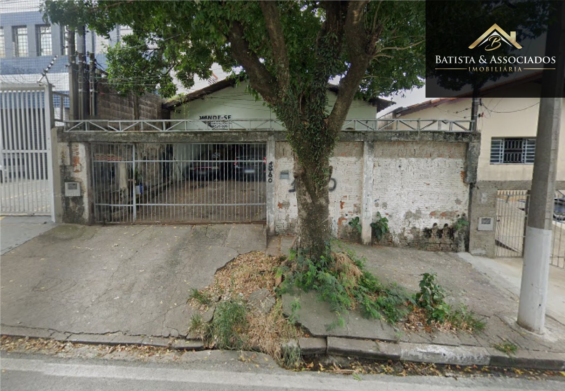 Casa, 5 quartos, 198 m² - Foto 1