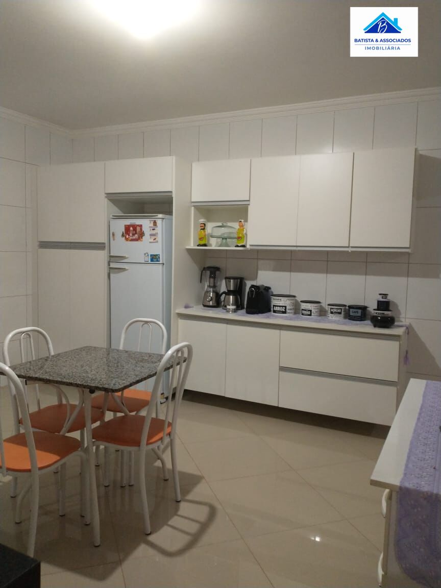 Sobrado à venda com 4 quartos, 240m² - Foto 4