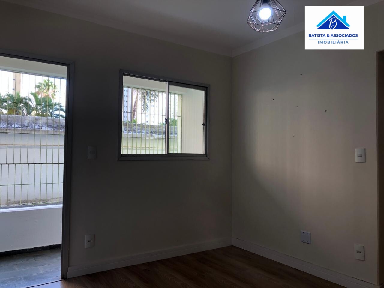 Apartamento à venda com 1 quarto, 58m² - Foto 1