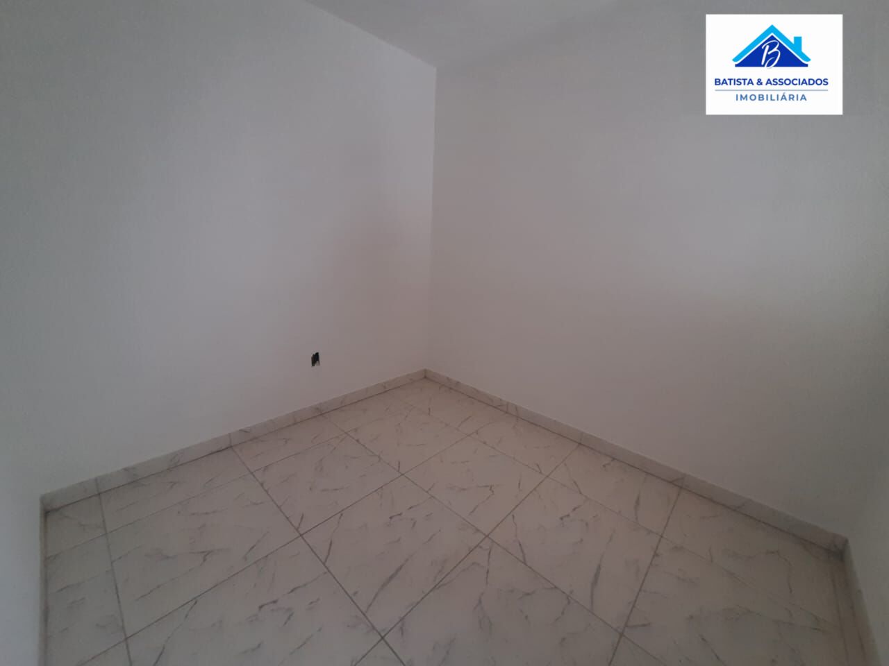 Casa à venda com 2 quartos, 57m² - Foto 10