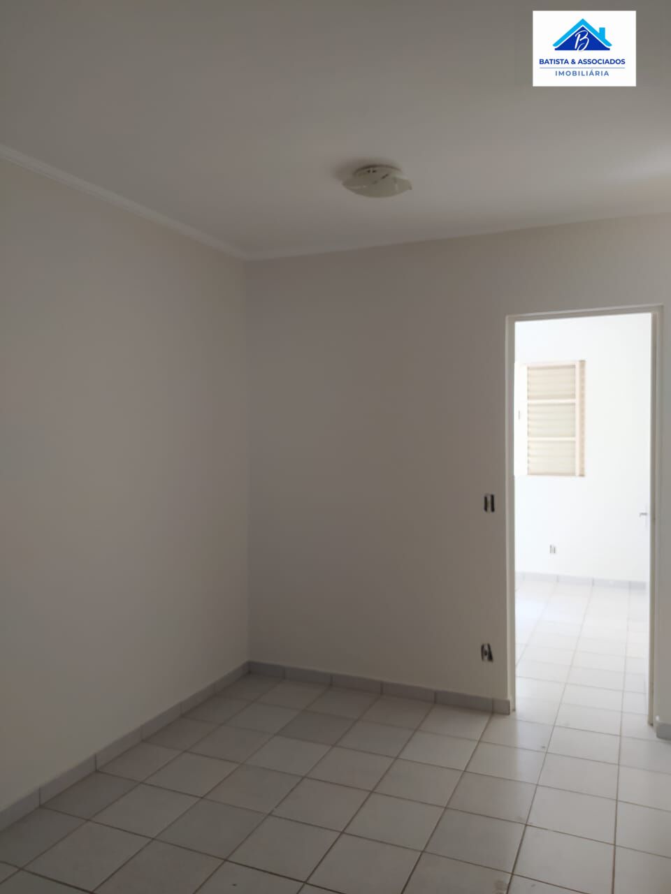 Casa à venda com 2 quartos, 50m² - Foto 9