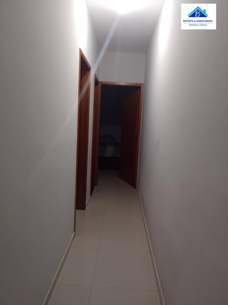Casa à venda com 2 quartos, 90m² - Foto 8