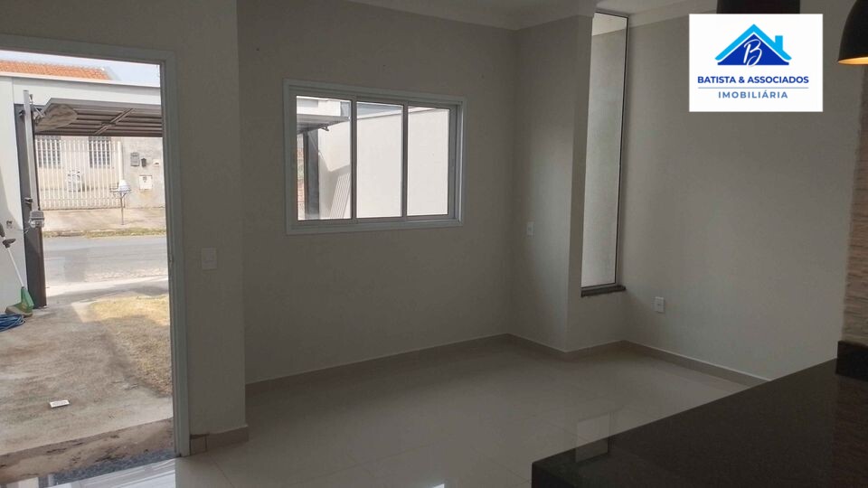 Casa à venda com 2 quartos, 125m² - Foto 4