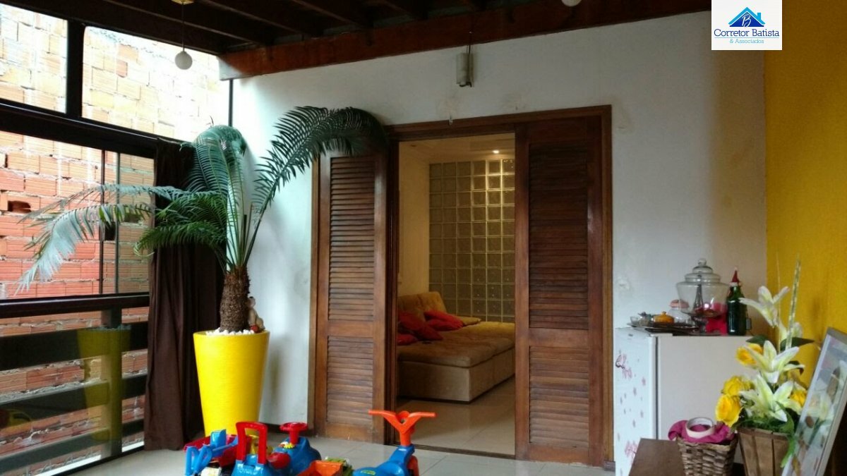 Casa à venda com 3 quartos, 210m² - Foto 15