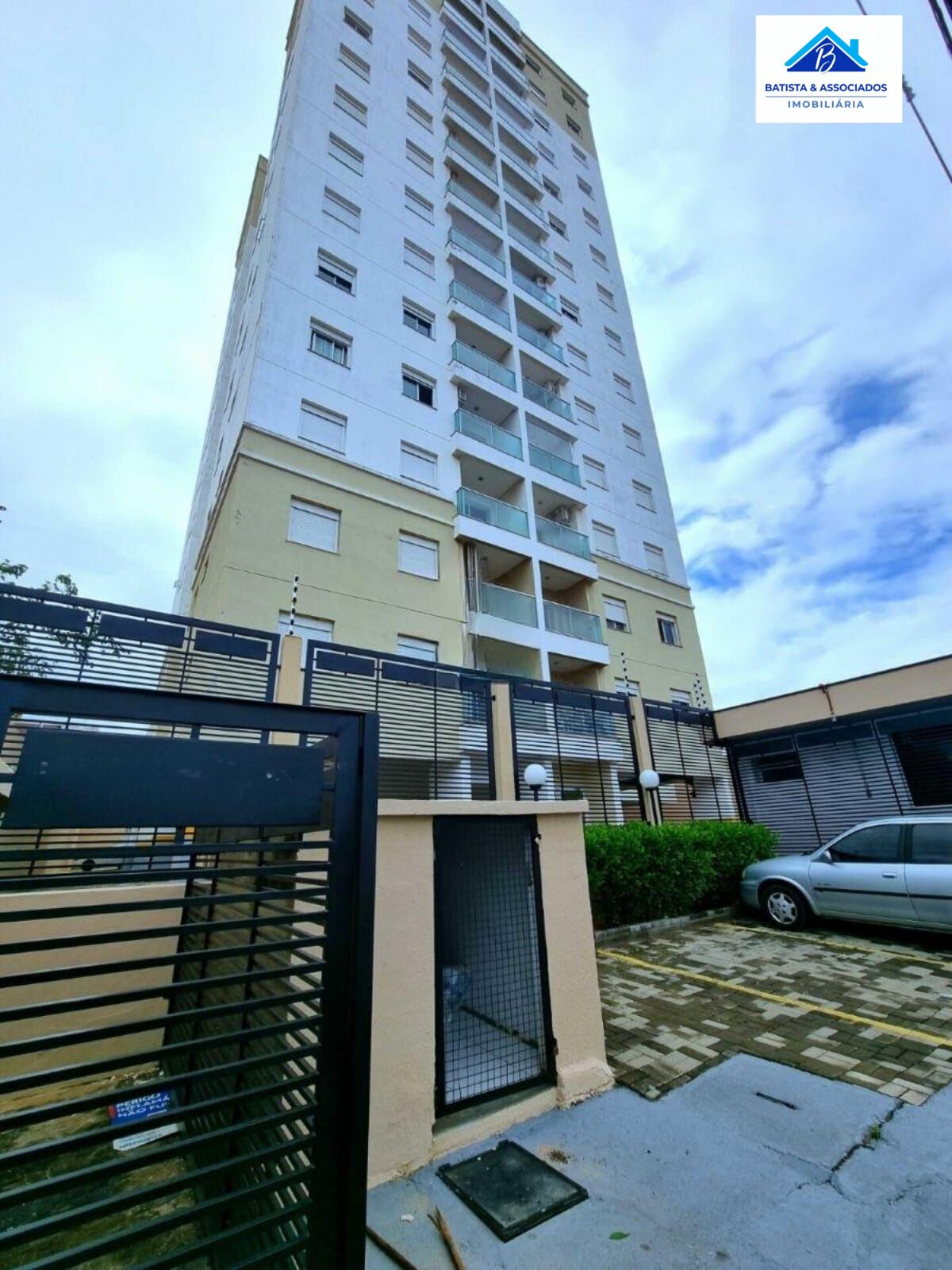 Apartamento à venda com 2 quartos, 72m² - Foto 1