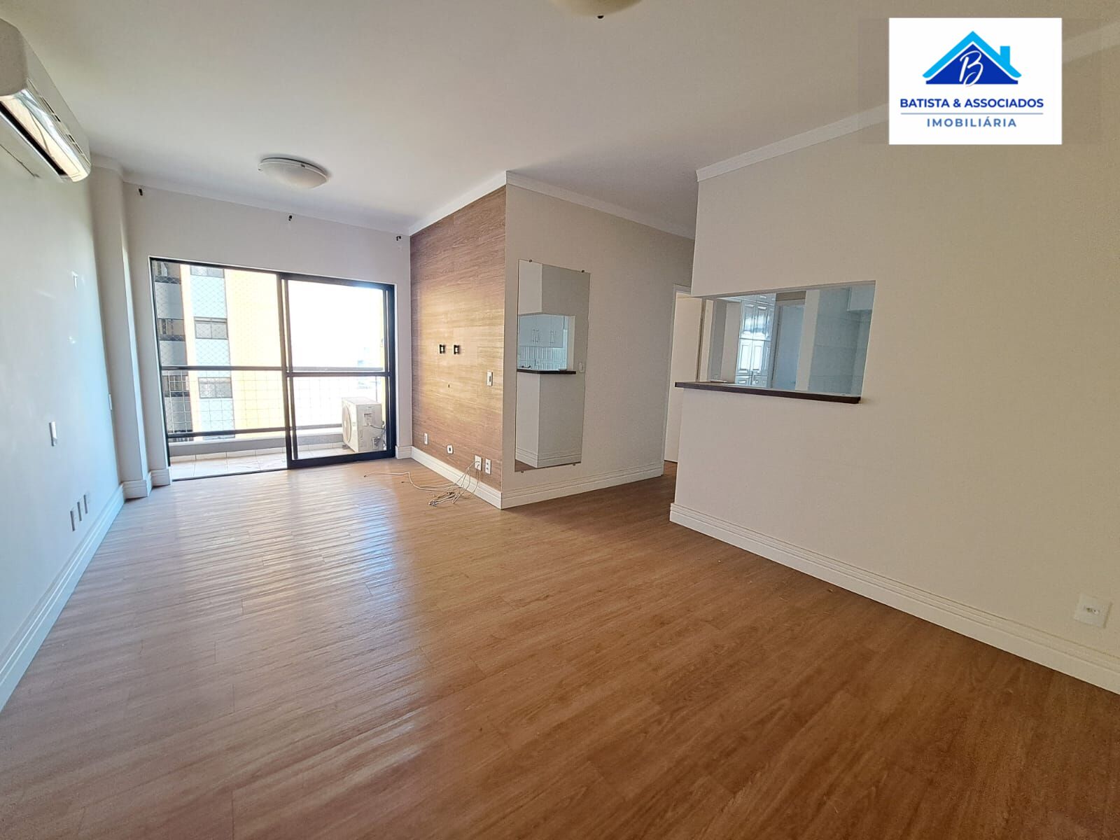 Apartamento à venda com 2 quartos, 68m² - Foto 2