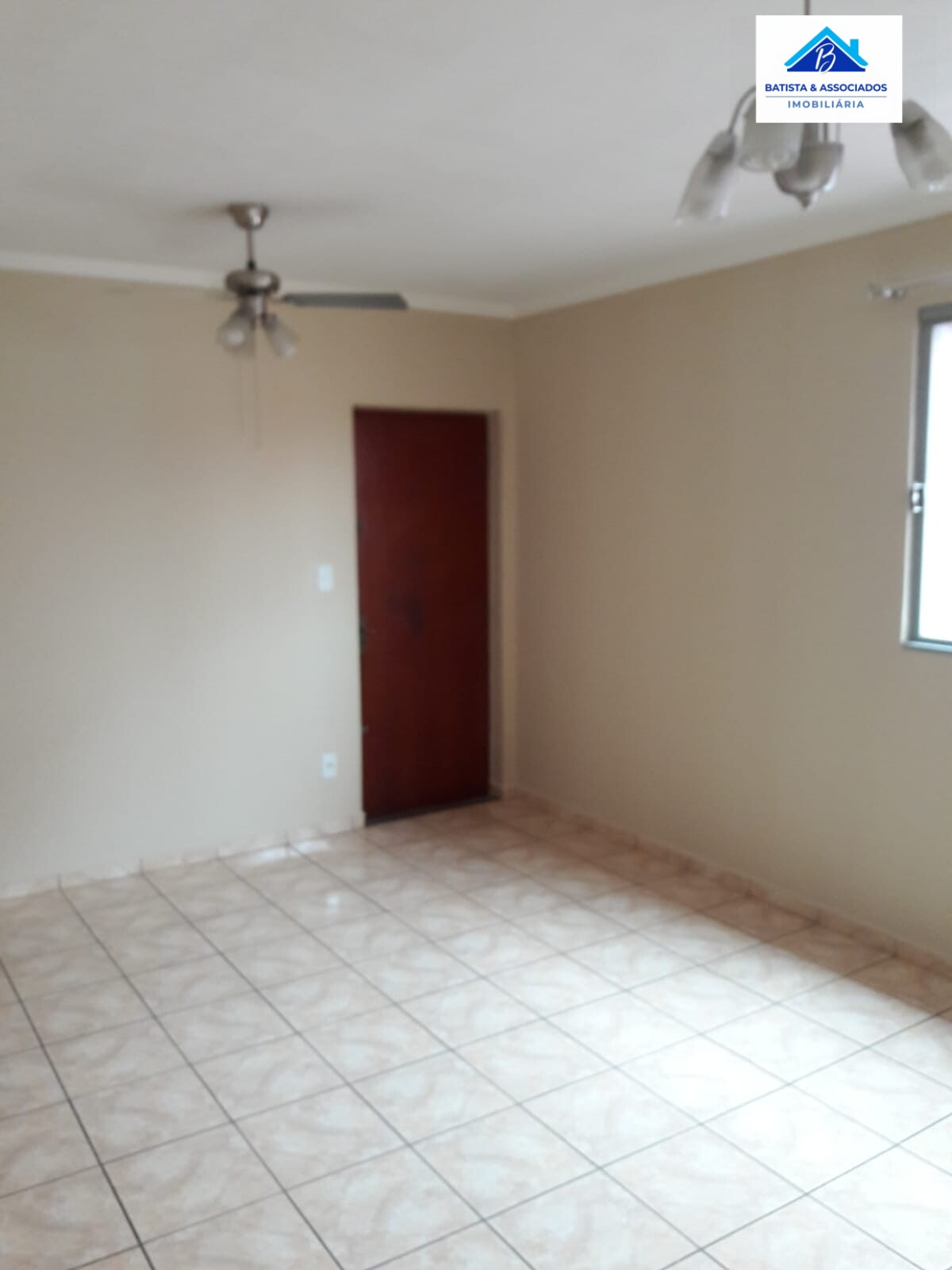 Apartamento à venda com 2 quartos, 75m² - Foto 6