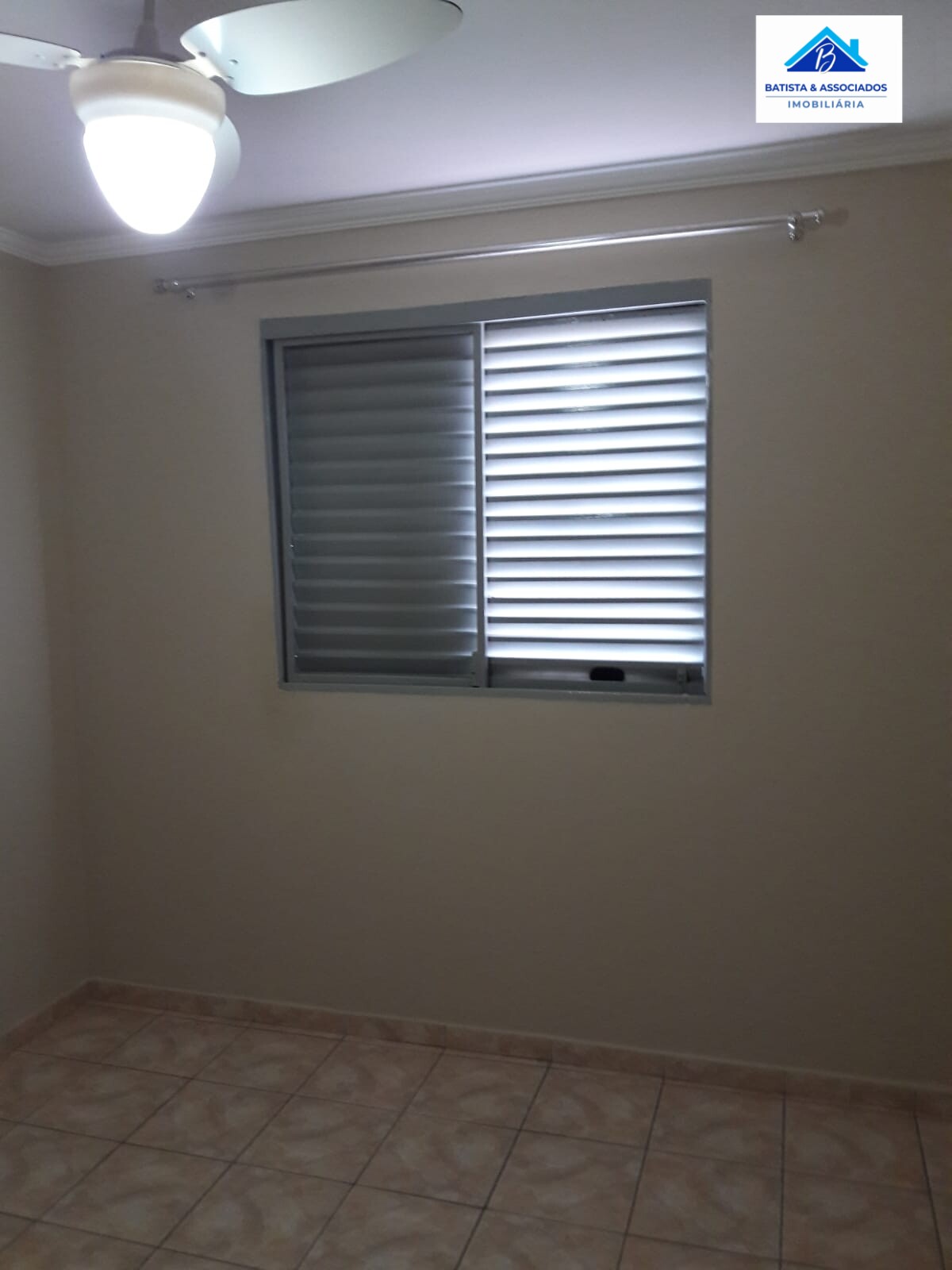 Apartamento à venda com 2 quartos, 75m² - Foto 12