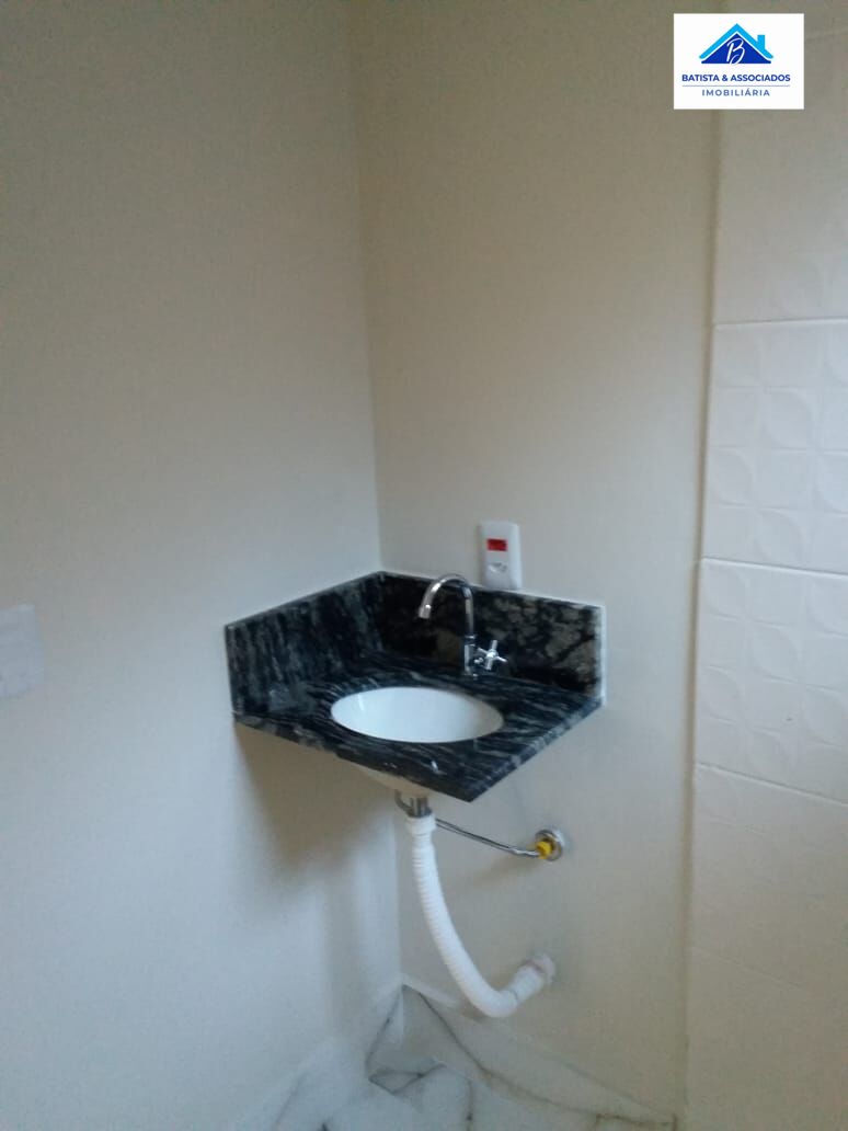 Casa à venda com 2 quartos, 55m² - Foto 10