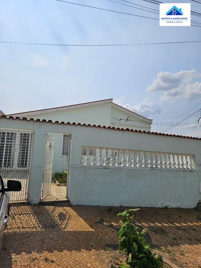 Casa à venda com 3 quartos, 150m² - Foto 1